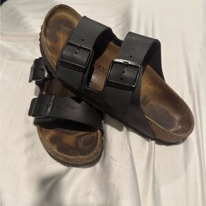 Birkenstock Black Arizona Soft Footbed Sandal. Size 7